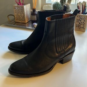Size 9 Frye black ankle boots